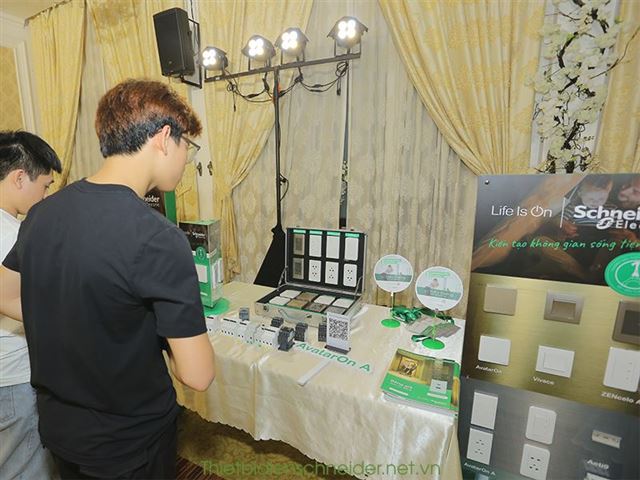 Giới thiệu và mua Thiết bị điện Schneider Electric tại Hà Nội